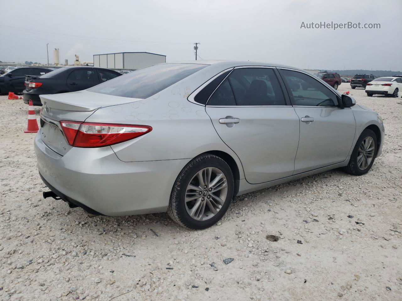 2016 Toyota Camry Le Silver vin: 4T1BF1FK1GU575955