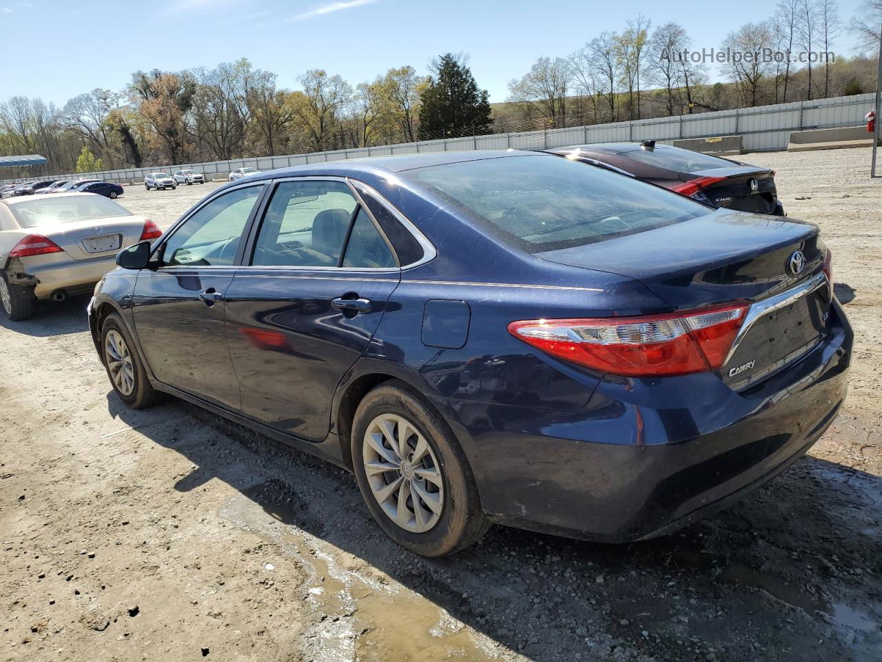 2016 Toyota Camry Le Blue vin: 4T1BF1FK1GU610476