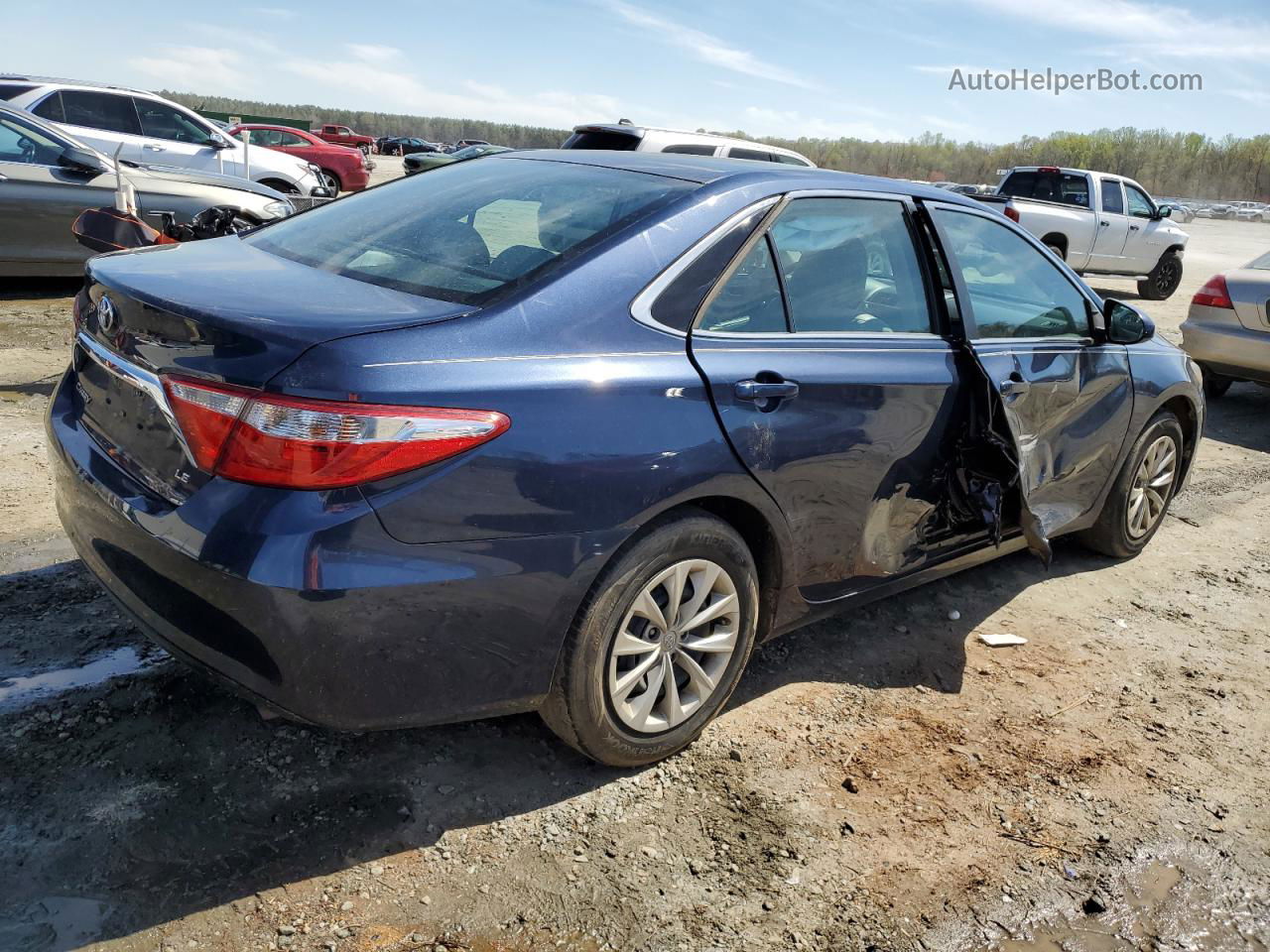 2016 Toyota Camry Le Blue vin: 4T1BF1FK1GU610476