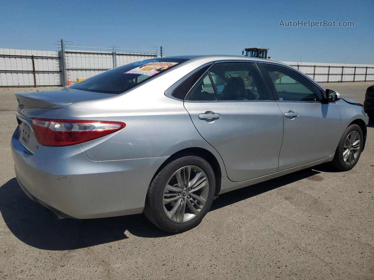 2017 Toyota Camry Le Silver vin: 4T1BF1FK1HU311085