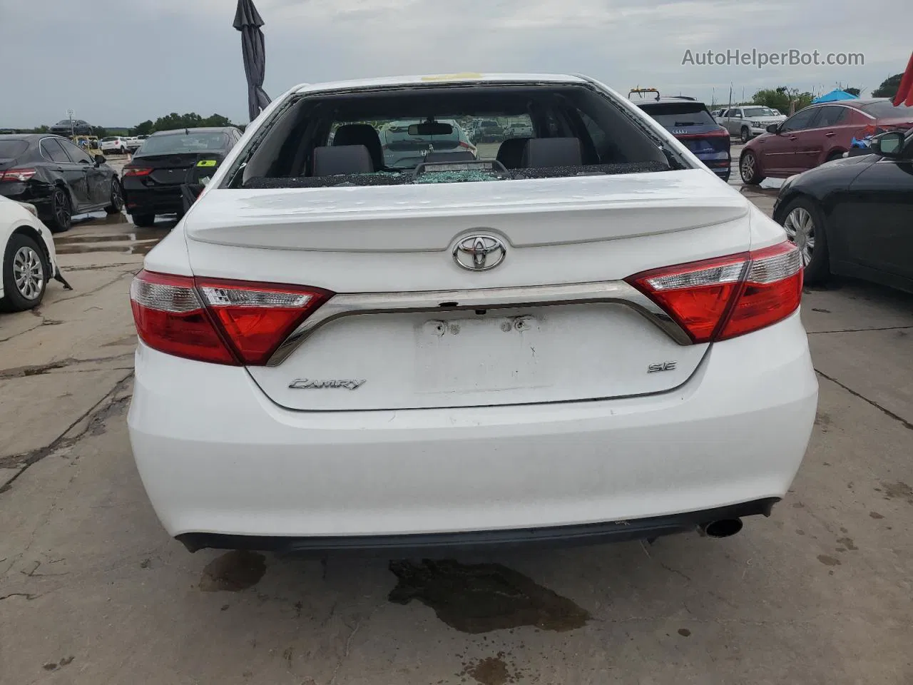 2017 Toyota Camry Le White vin: 4T1BF1FK1HU392721