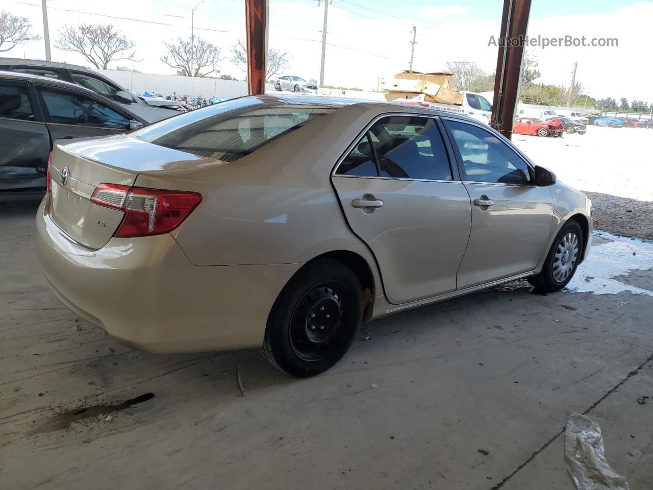 2012 Toyota Camry Base Tan vin: 4T1BF1FK2CU019809