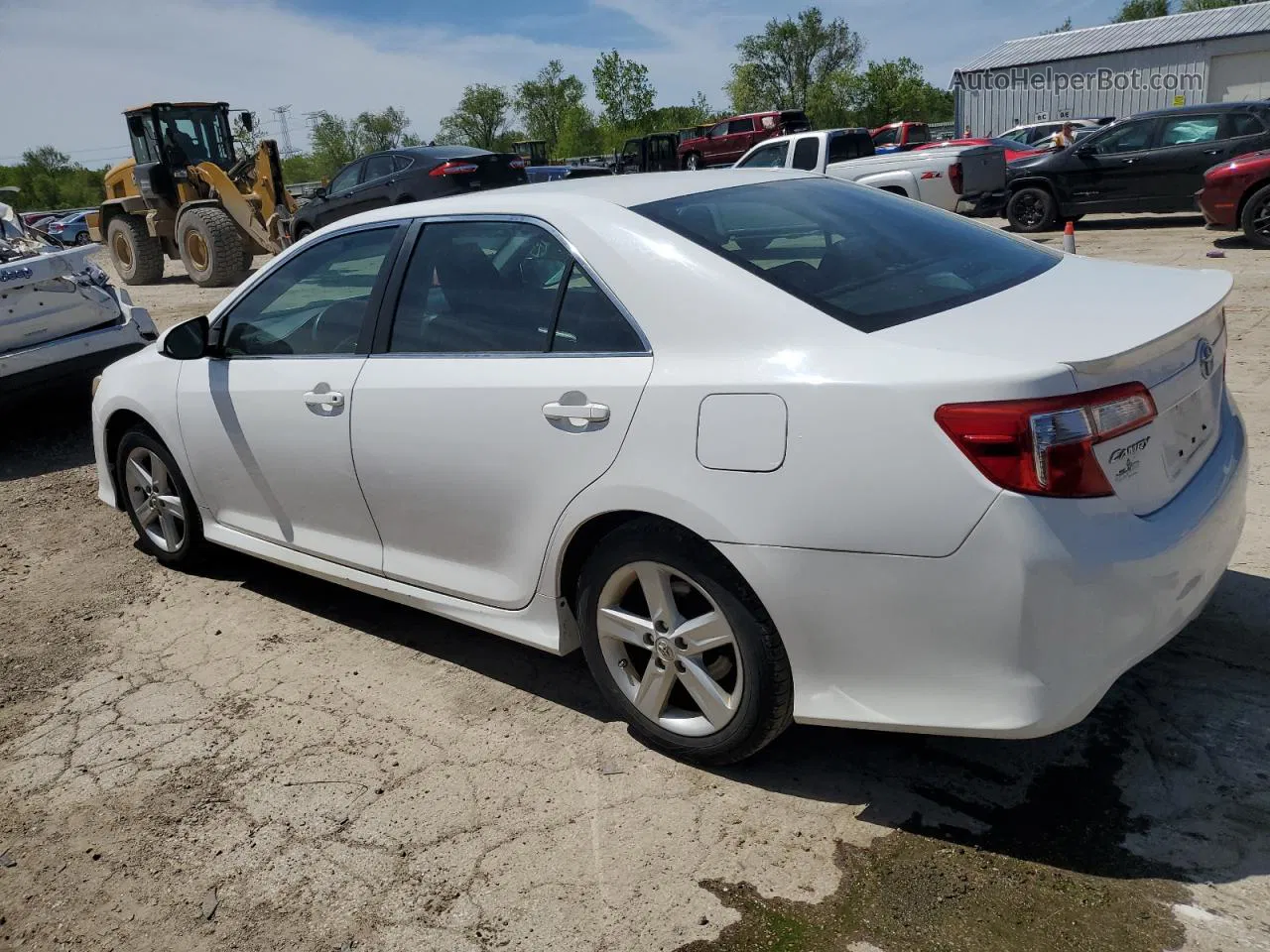 2012 Toyota Camry Base White vin: 4T1BF1FK2CU143062