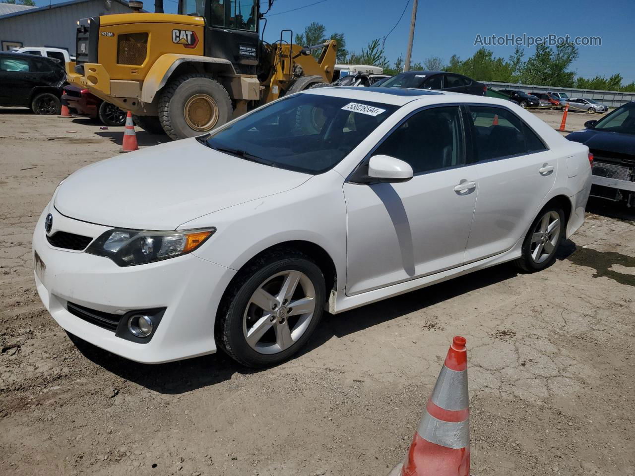 2012 Toyota Camry Base White vin: 4T1BF1FK2CU143062