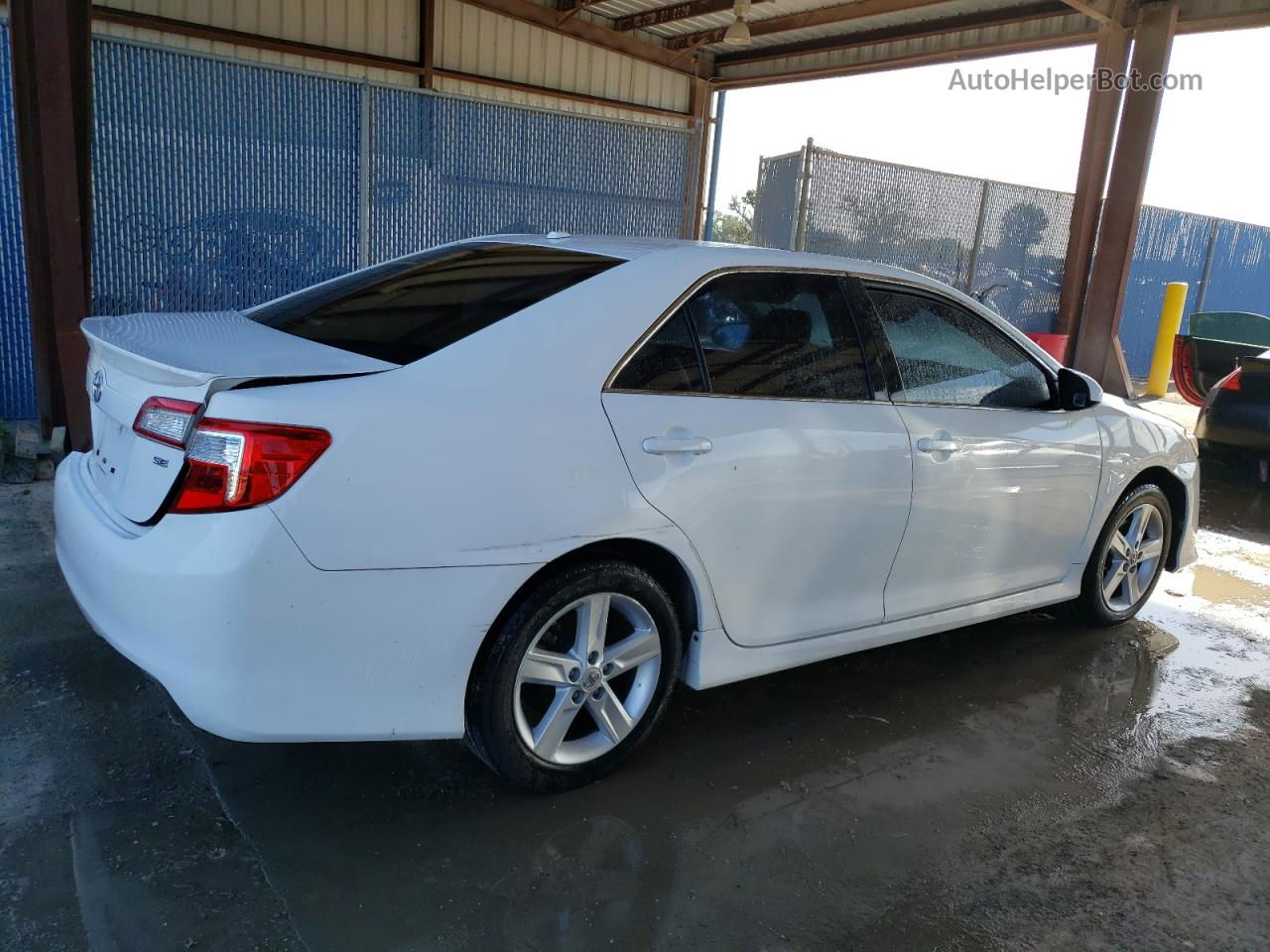 2012 Toyota Camry Base Белый vin: 4T1BF1FK2CU551903