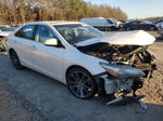 2016 Toyota Camry Le White vin: 4T1BF1FK2GU169179