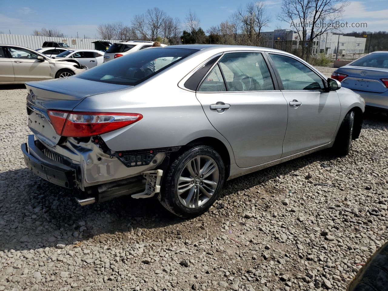 2016 Toyota Camry Le Silver vin: 4T1BF1FK2GU253082