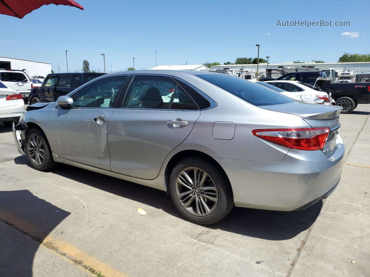 2016 Toyota Camry Le Silver vin: 4T1BF1FK2GU511424