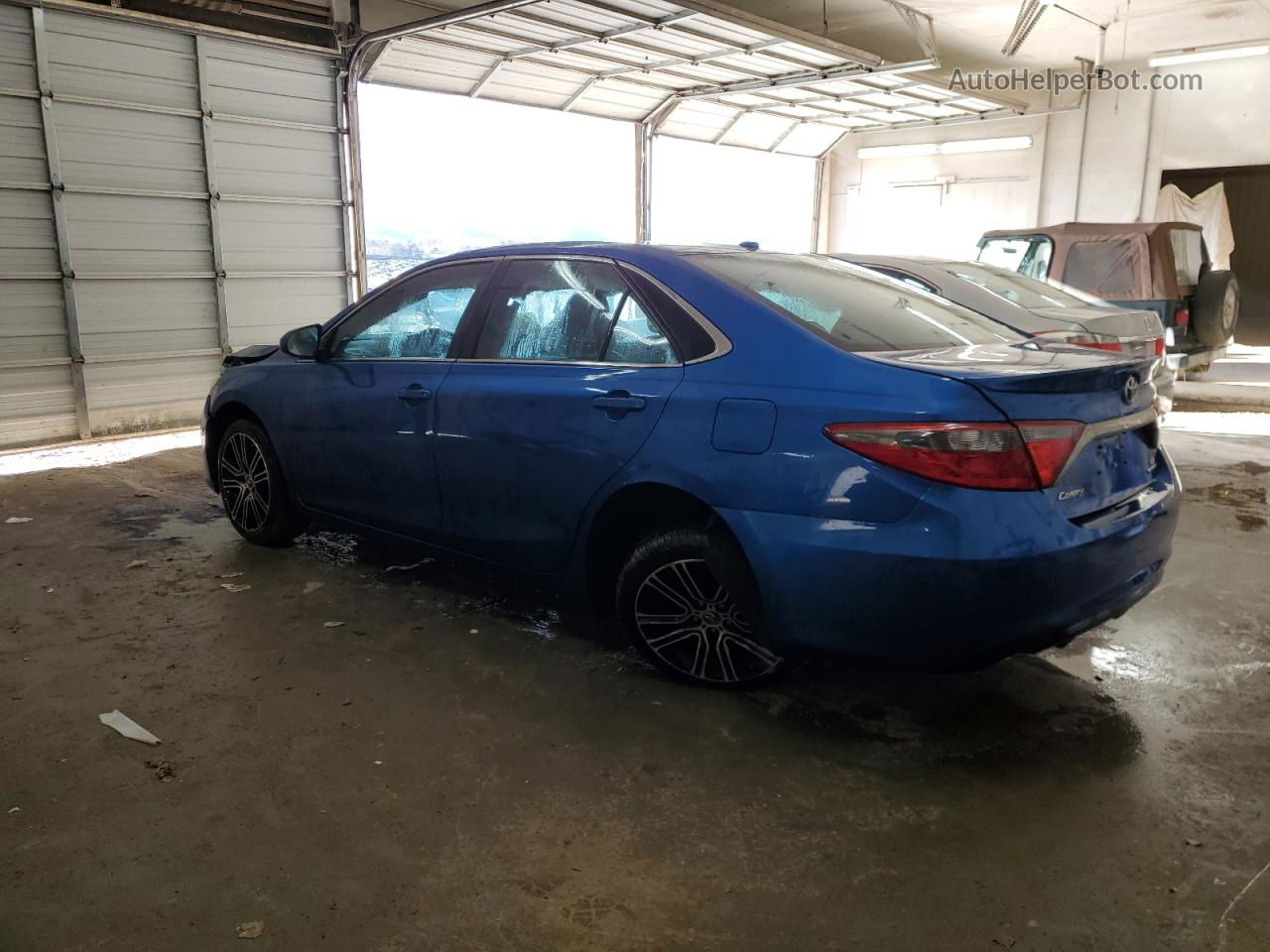 2016 Toyota Camry Le Blue vin: 4T1BF1FK2GU528983