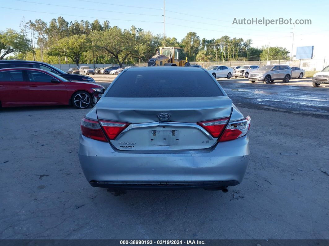 2016 Toyota Camry Le Серебряный vin: 4T1BF1FK2GU554225