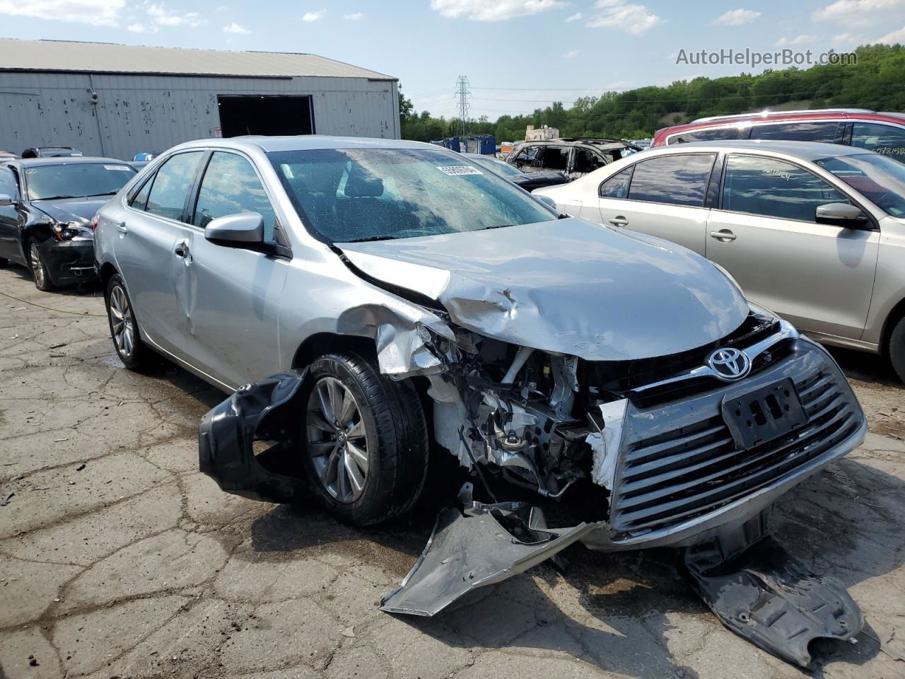 2016 Toyota Camry Le Silver vin: 4T1BF1FK2GU593185