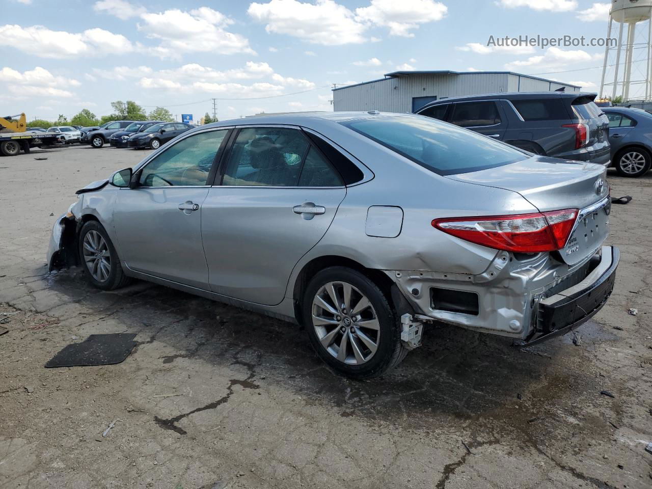 2016 Toyota Camry Le Silver vin: 4T1BF1FK2GU593185