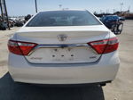 2017 Toyota Camry Le White vin: 4T1BF1FK2HU296077