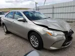 2017 Toyota Camry Le Золотой vin: 4T1BF1FK2HU394073