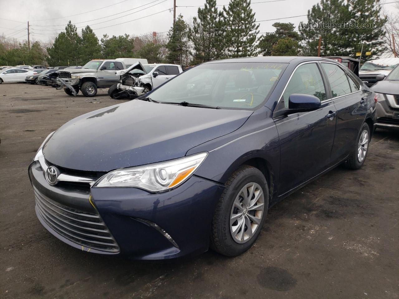 2017 Toyota Camry Le Blue vin: 4T1BF1FK2HU660210