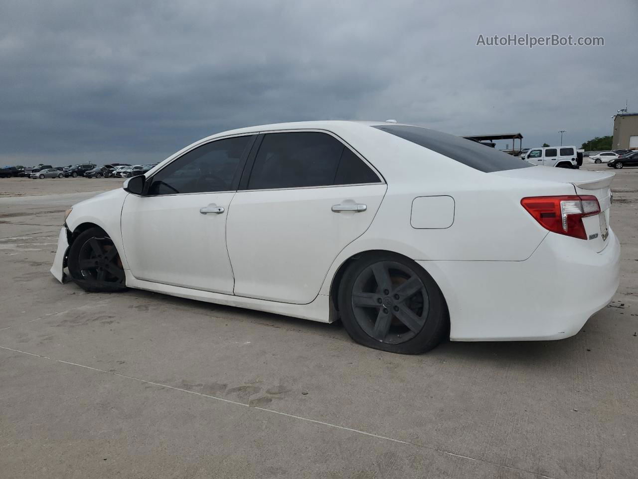 2013 Toyota Camry L White vin: 4T1BF1FK3DU685143