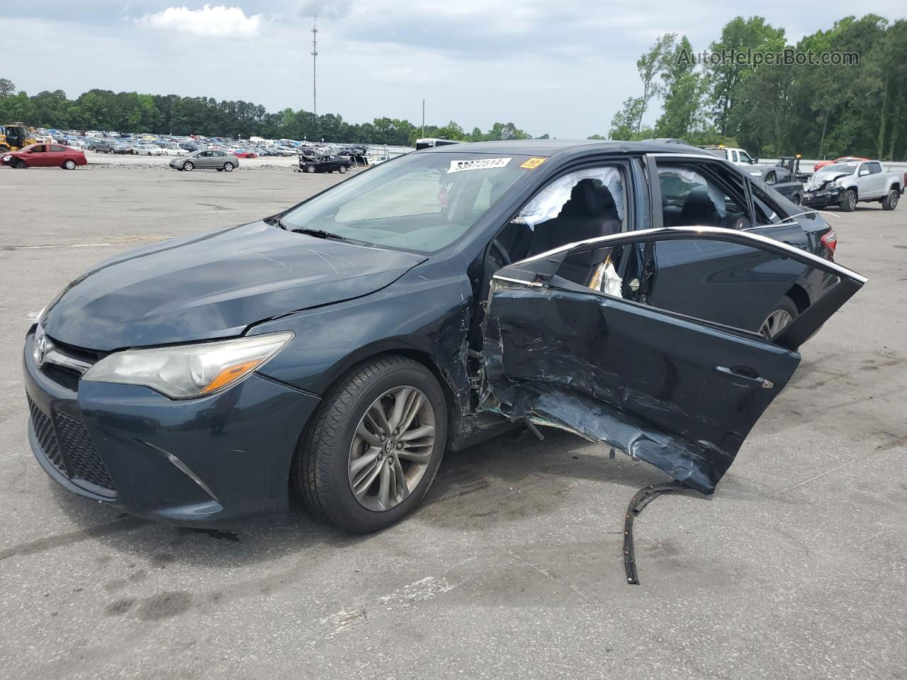 2016 Toyota Camry Le Blue vin: 4T1BF1FK3GU551740