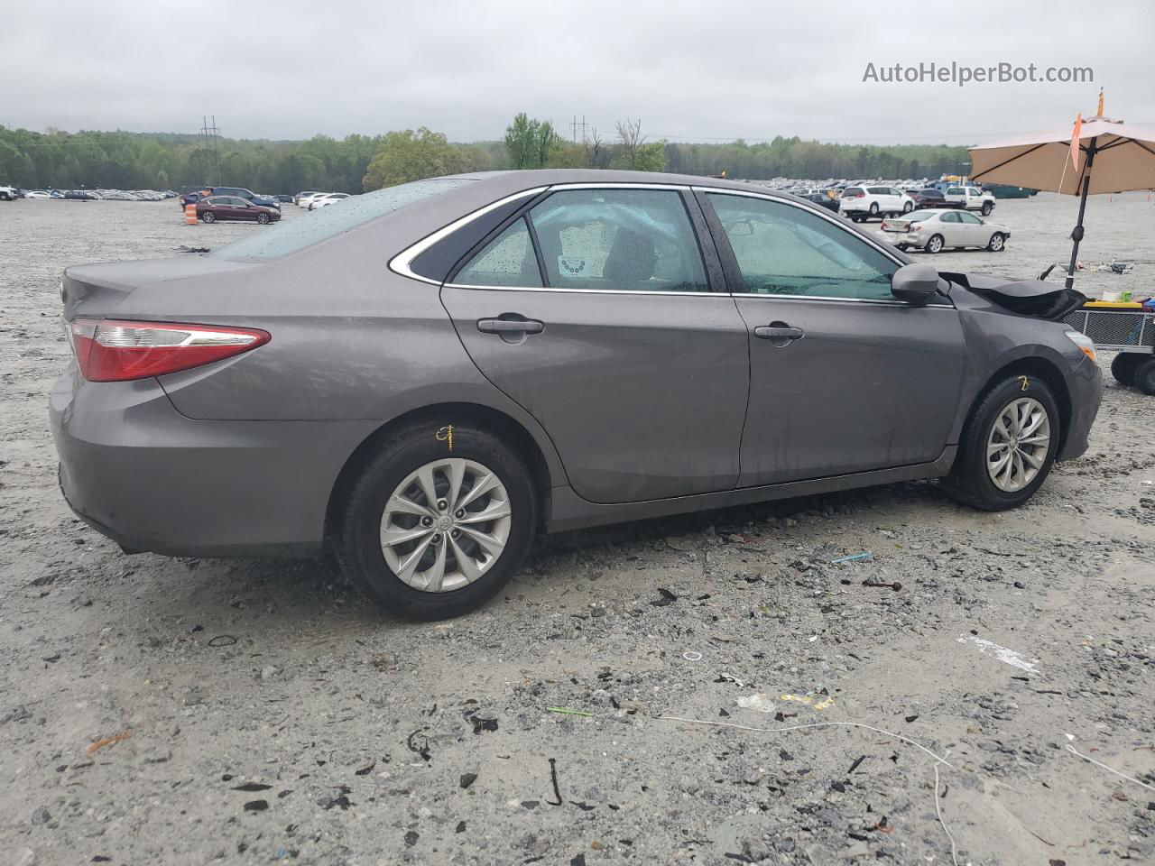 2017 Toyota Camry Le Серый vin: 4T1BF1FK3HU362068