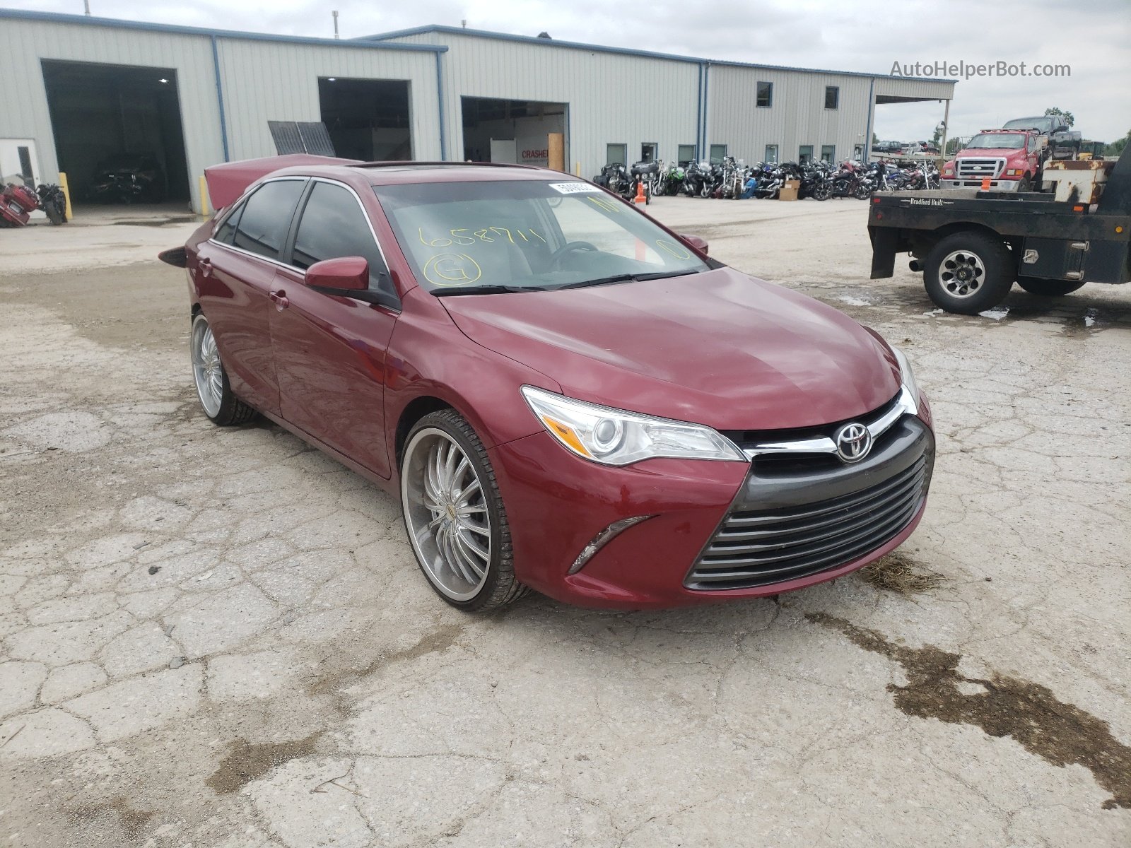 2017 Toyota Camry Le Red vin: 4T1BF1FK3HU658711