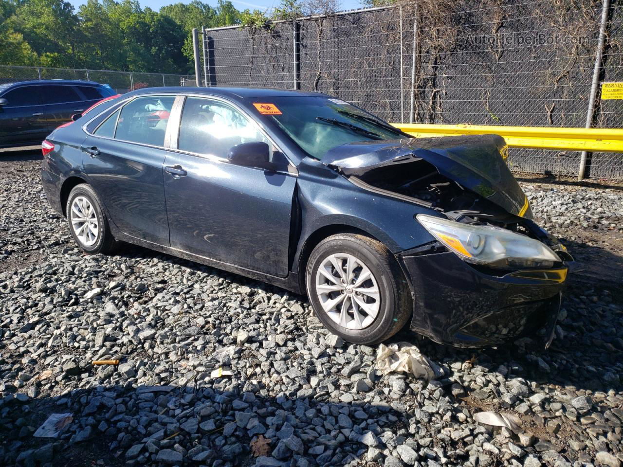 2017 Toyota Camry Le Blue vin: 4T1BF1FK3HU674178