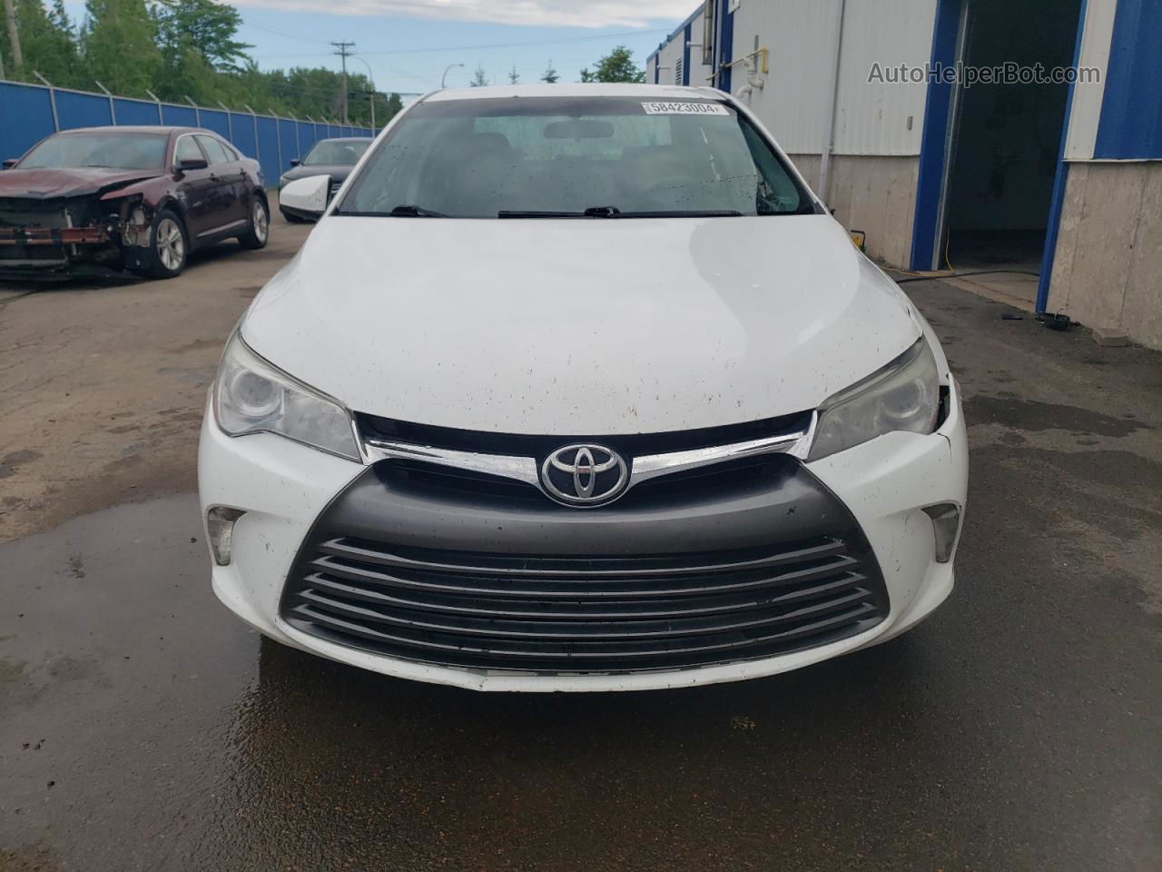 2017 Toyota Camry Le White vin: 4T1BF1FK3HU787984