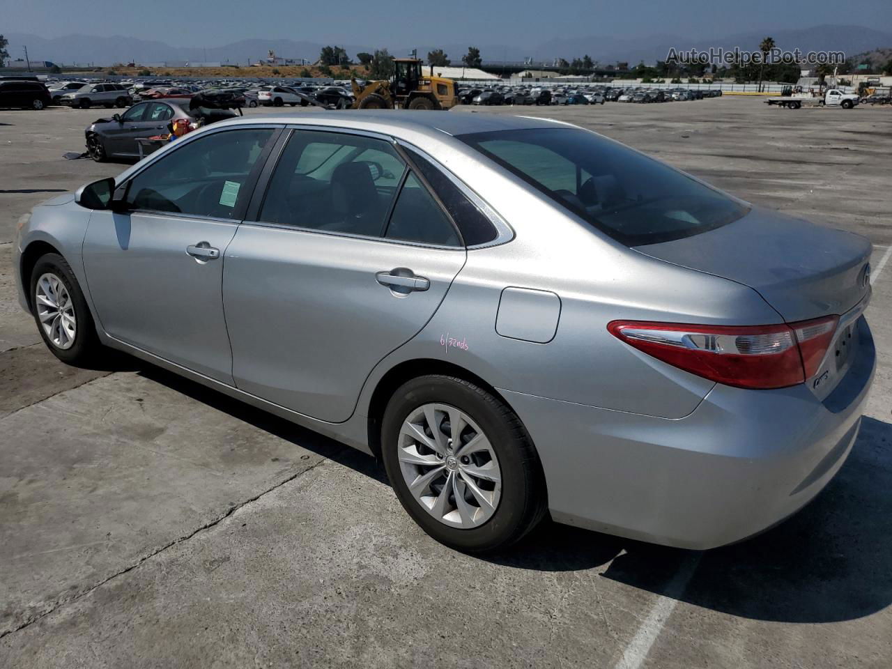 2017 Toyota Camry Le Silver vin: 4T1BF1FK3HU799424