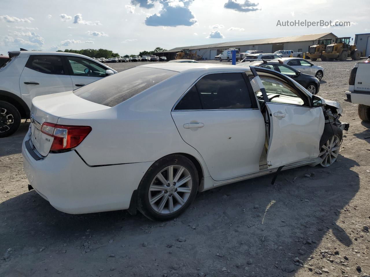 2012 Toyota Camry Base Белый vin: 4T1BF1FK4CU158517