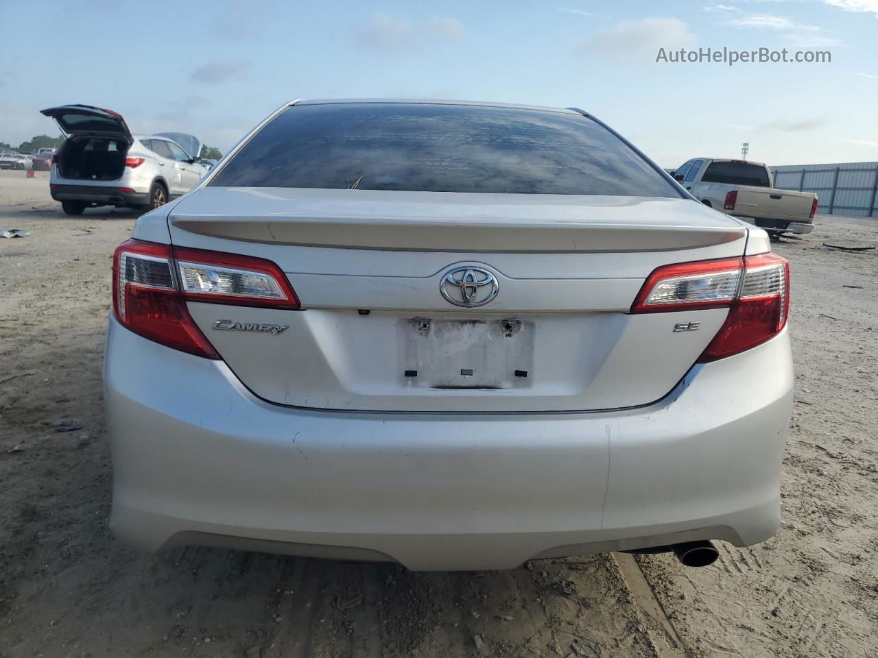 2014 Toyota Camry L Silver vin: 4T1BF1FK4EU818221