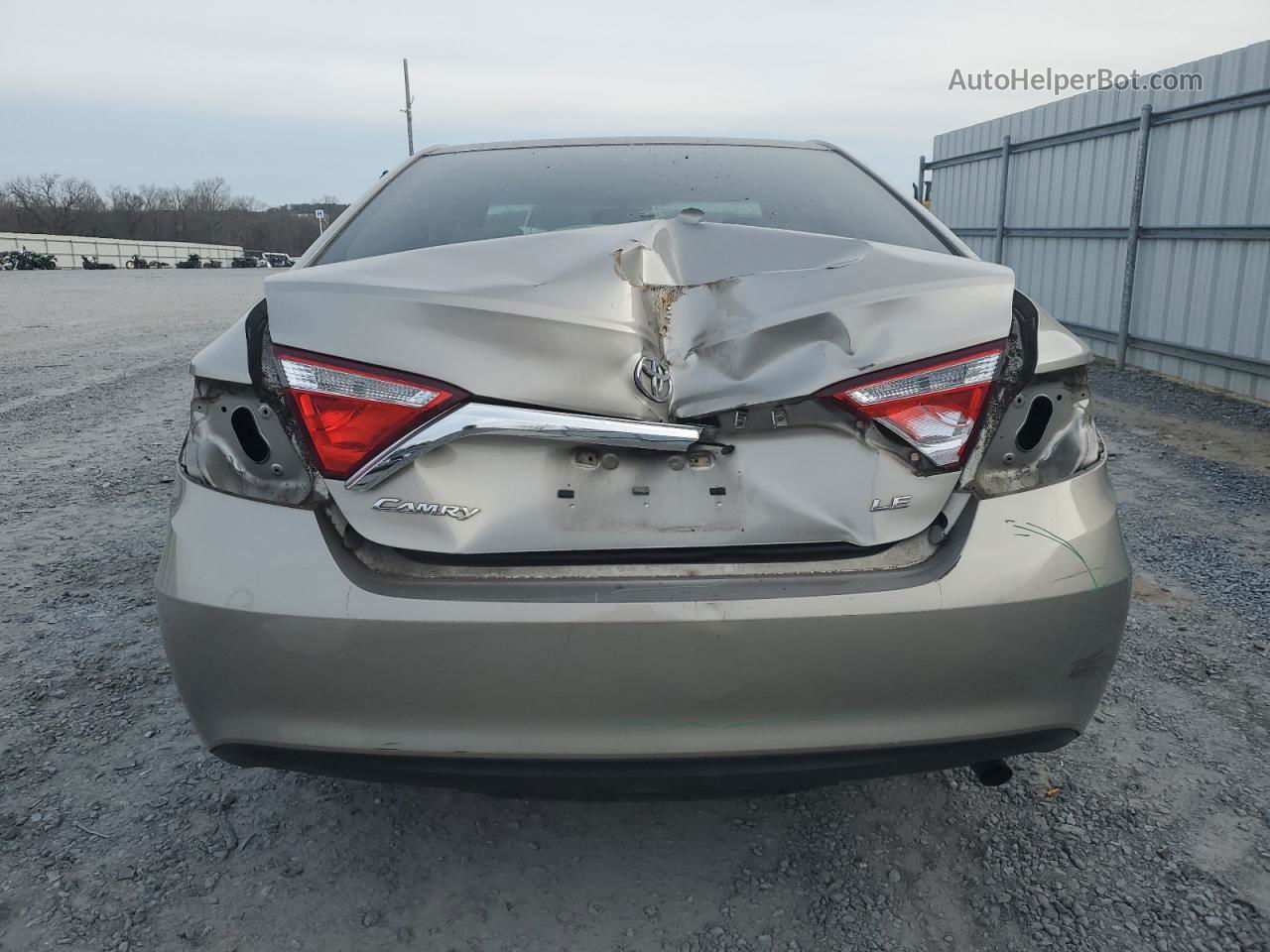 2016 Toyota Camry Le Золотой vin: 4T1BF1FK4GU117388