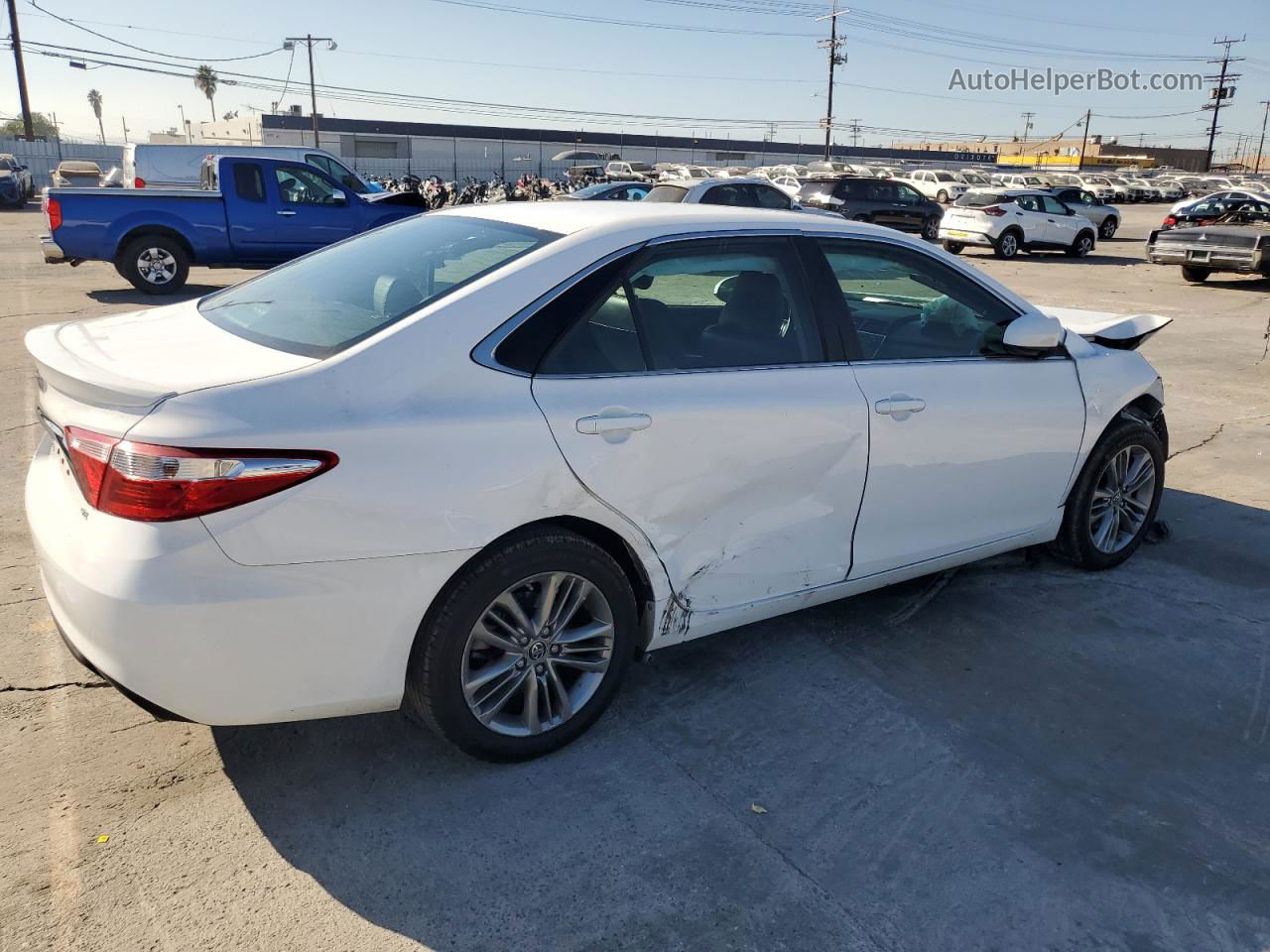 2016 Toyota Camry Le White vin: 4T1BF1FK4GU131369