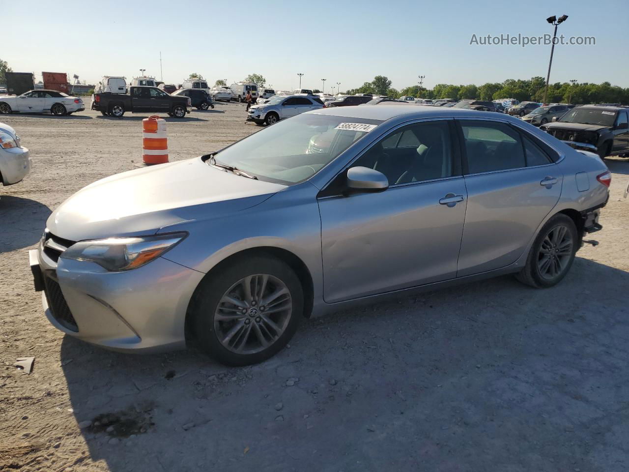 2016 Toyota Camry Le Silver vin: 4T1BF1FK4GU184380