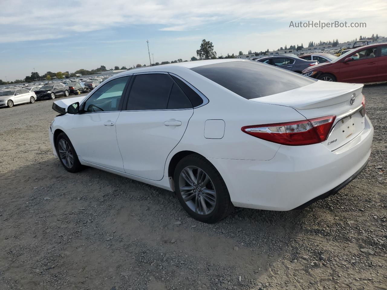 2016 Toyota Camry Le White vin: 4T1BF1FK4GU242939