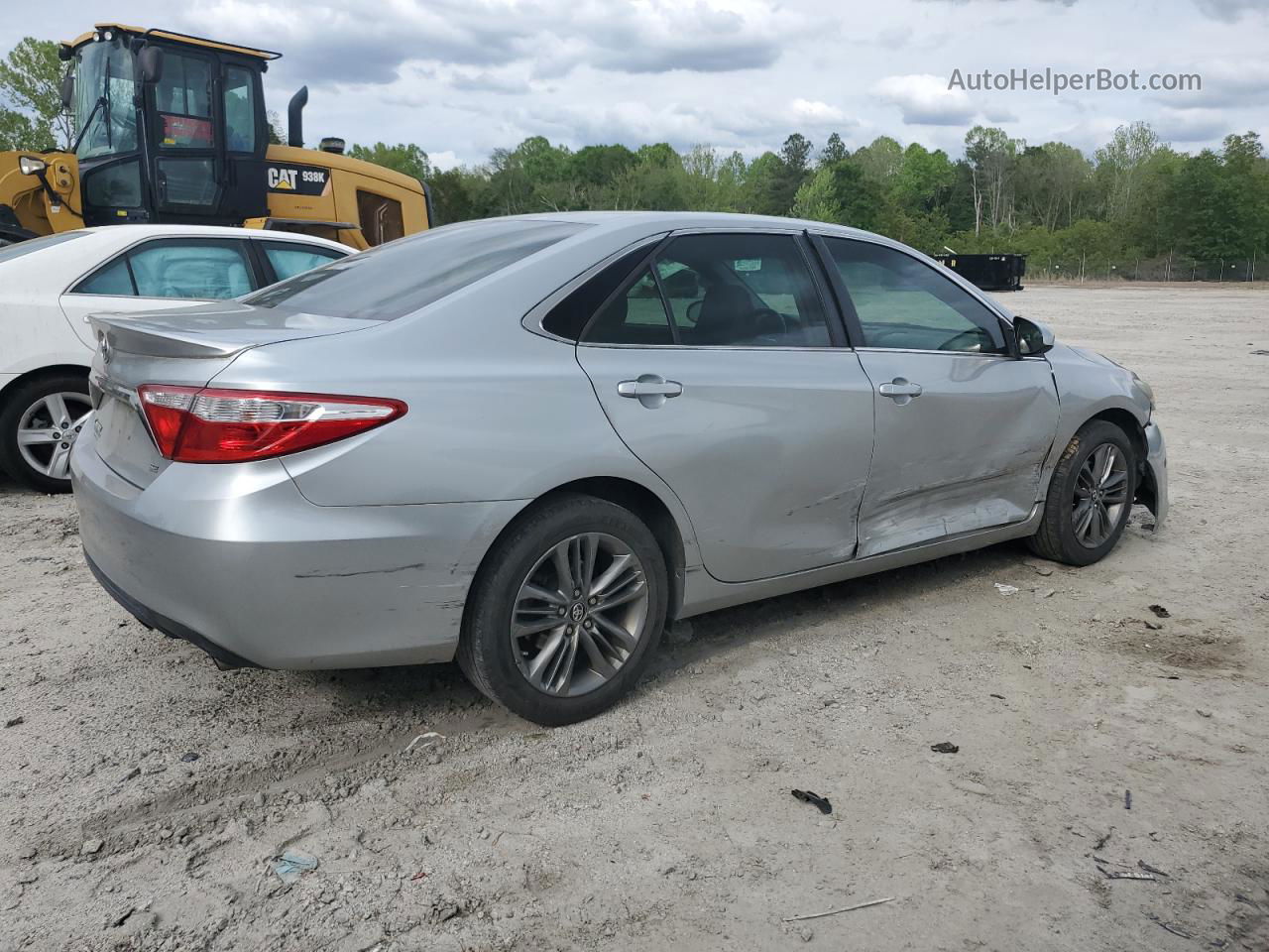 2016 Toyota Camry Le Silver vin: 4T1BF1FK4GU246070