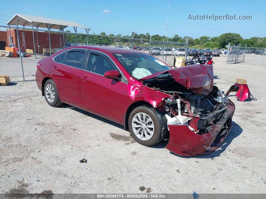 2016 Toyota Camry Le Red vin: 4T1BF1FK4GU515412