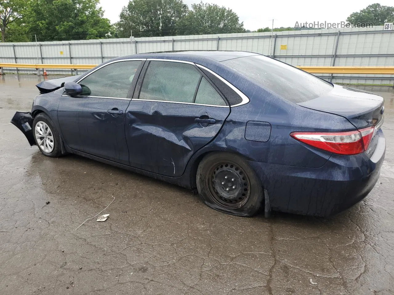 2016 Toyota Camry Le Blue vin: 4T1BF1FK4GU515538