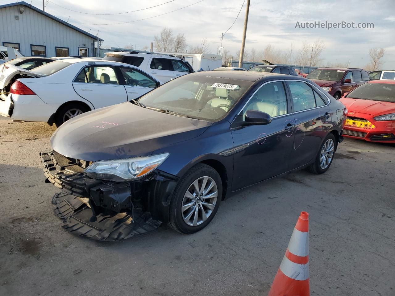 2016 Toyota Camry Le Blue vin: 4T1BF1FK4GU548121