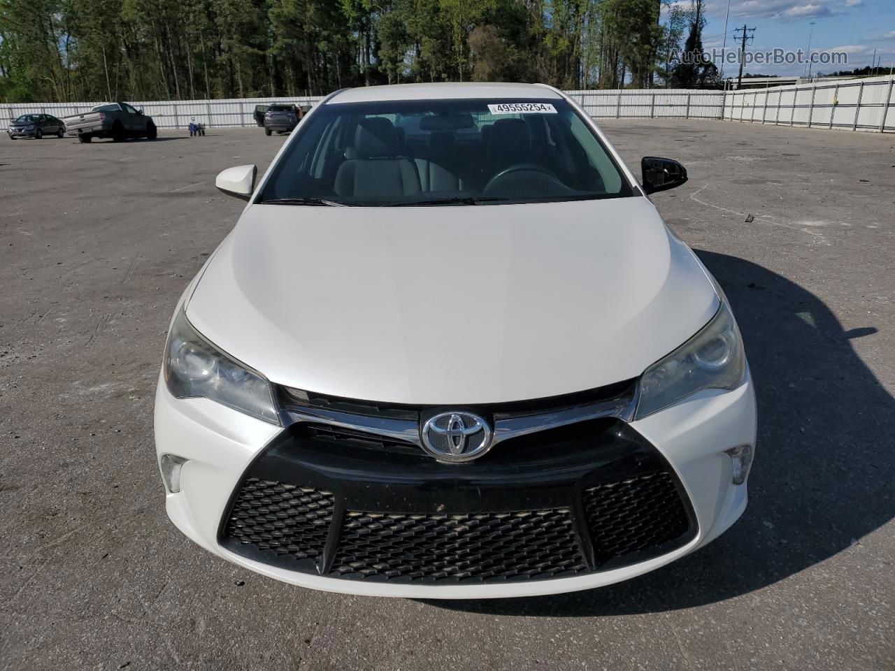 2016 Toyota Camry Le White vin: 4T1BF1FK4GU550970