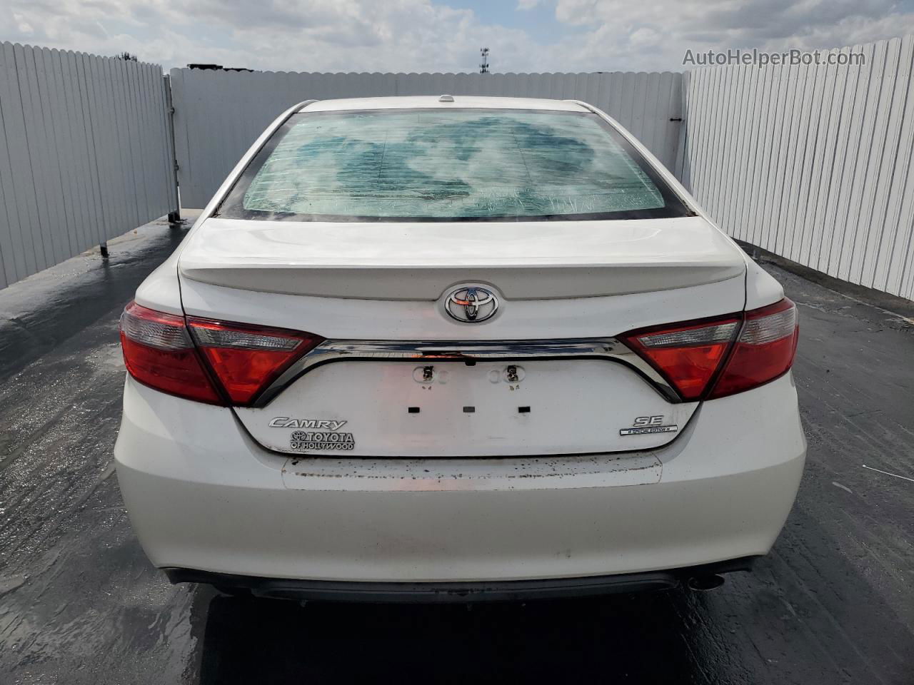 2016 Toyota Camry Le Белый vin: 4T1BF1FK4GU562312