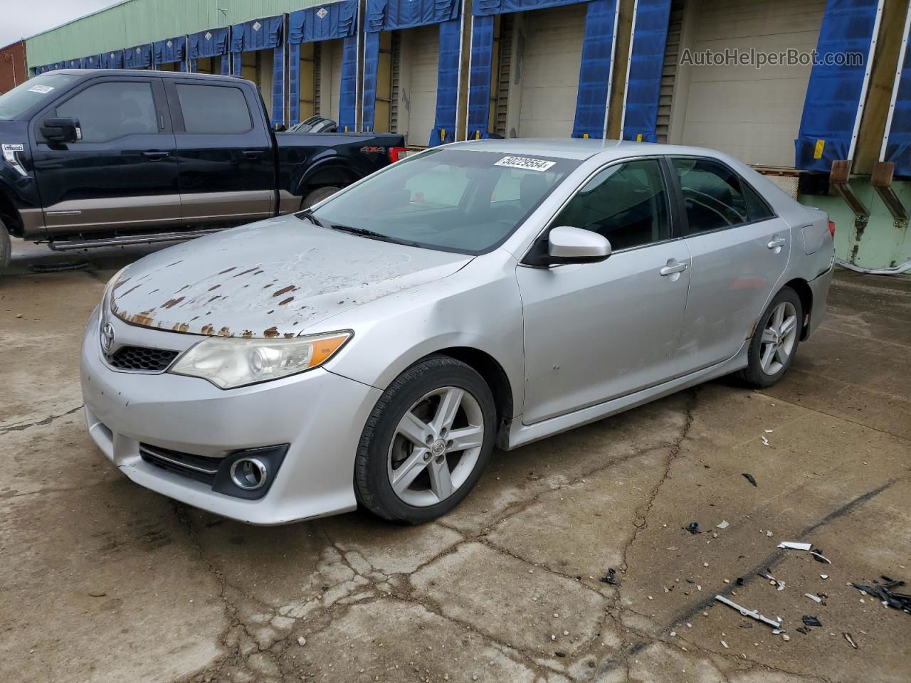 2012 Toyota Camry Base Серебряный vin: 4T1BF1FK5CU068213