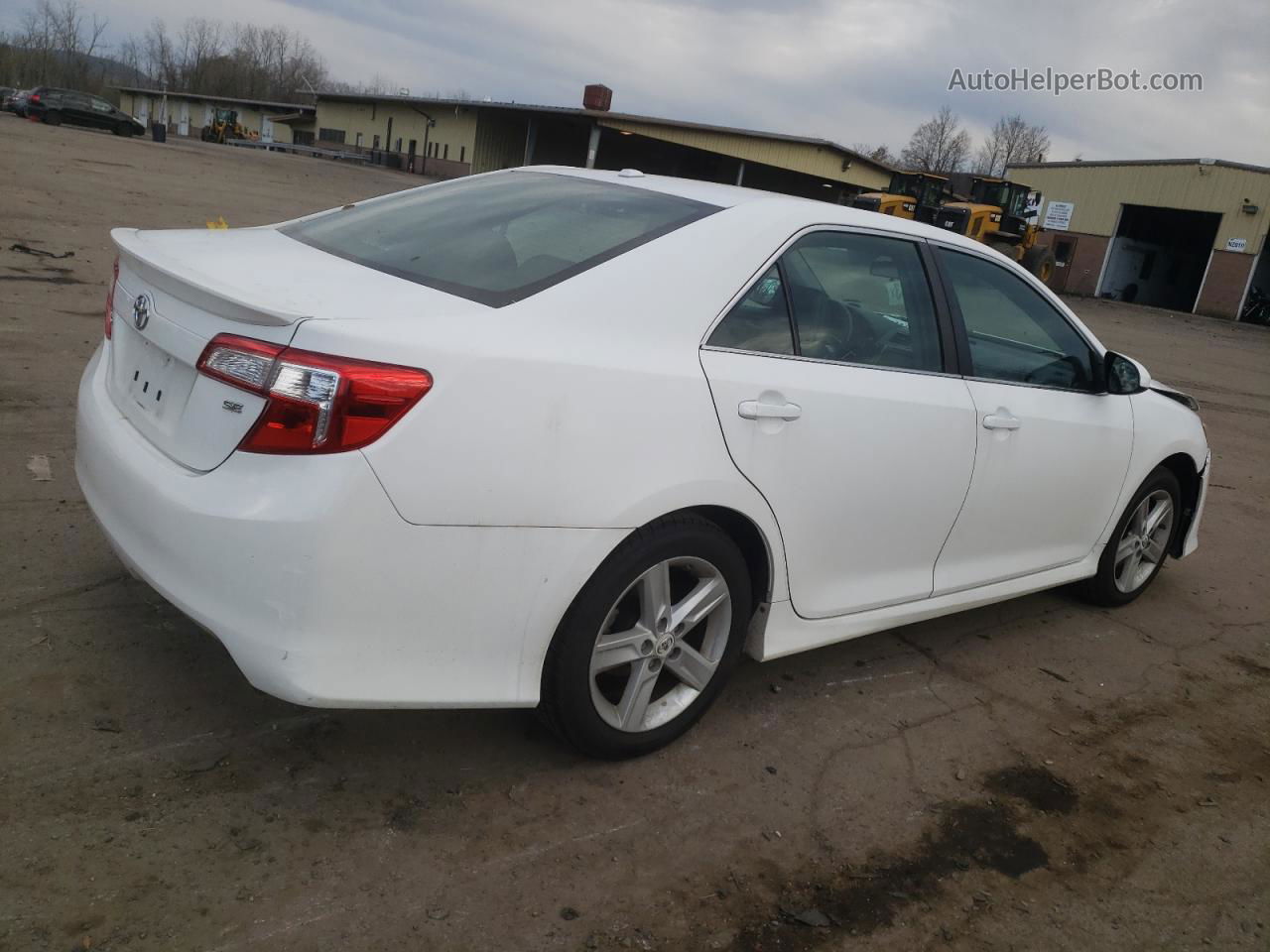 2012 Toyota Camry Base White vin: 4T1BF1FK5CU526204