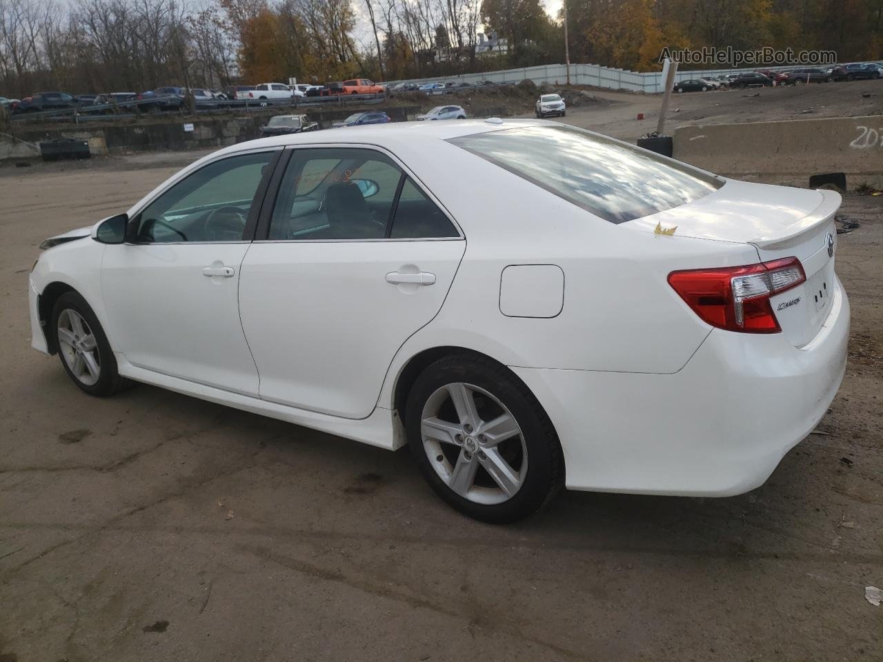 2012 Toyota Camry Base White vin: 4T1BF1FK5CU526204