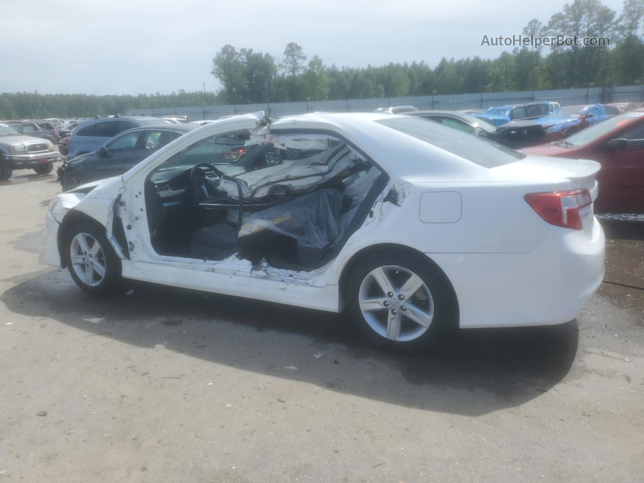 2012 Toyota Camry Base White vin: 4T1BF1FK5CU552463