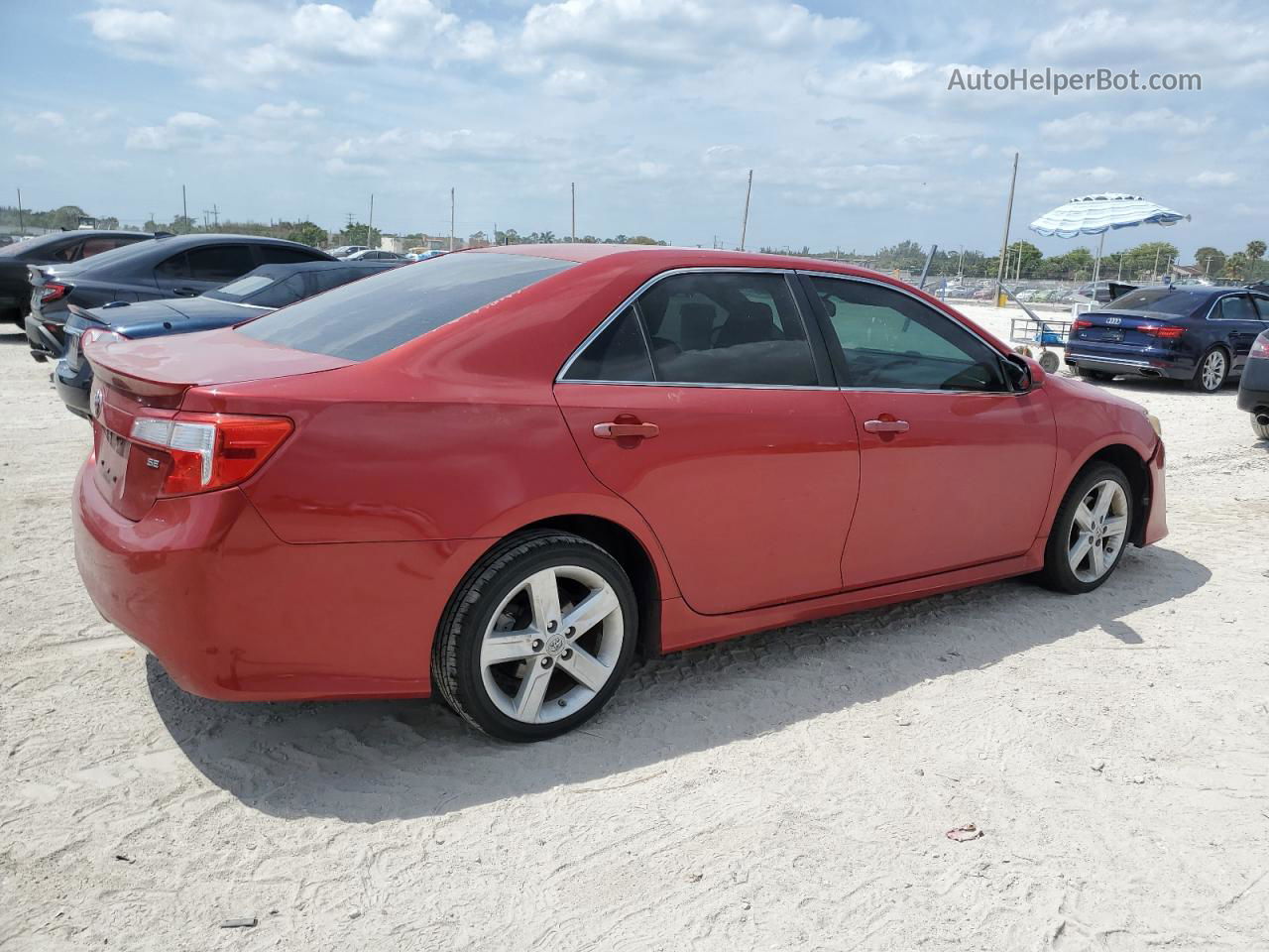 2012 Toyota Camry Base Red vin: 4T1BF1FK5CU630305