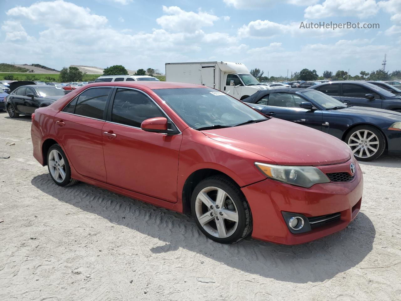 2012 Toyota Camry Base Red vin: 4T1BF1FK5CU630305