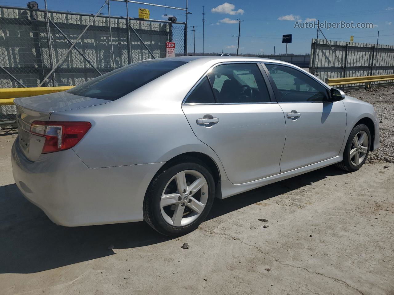 2014 Toyota Camry L Серебряный vin: 4T1BF1FK5EU848781