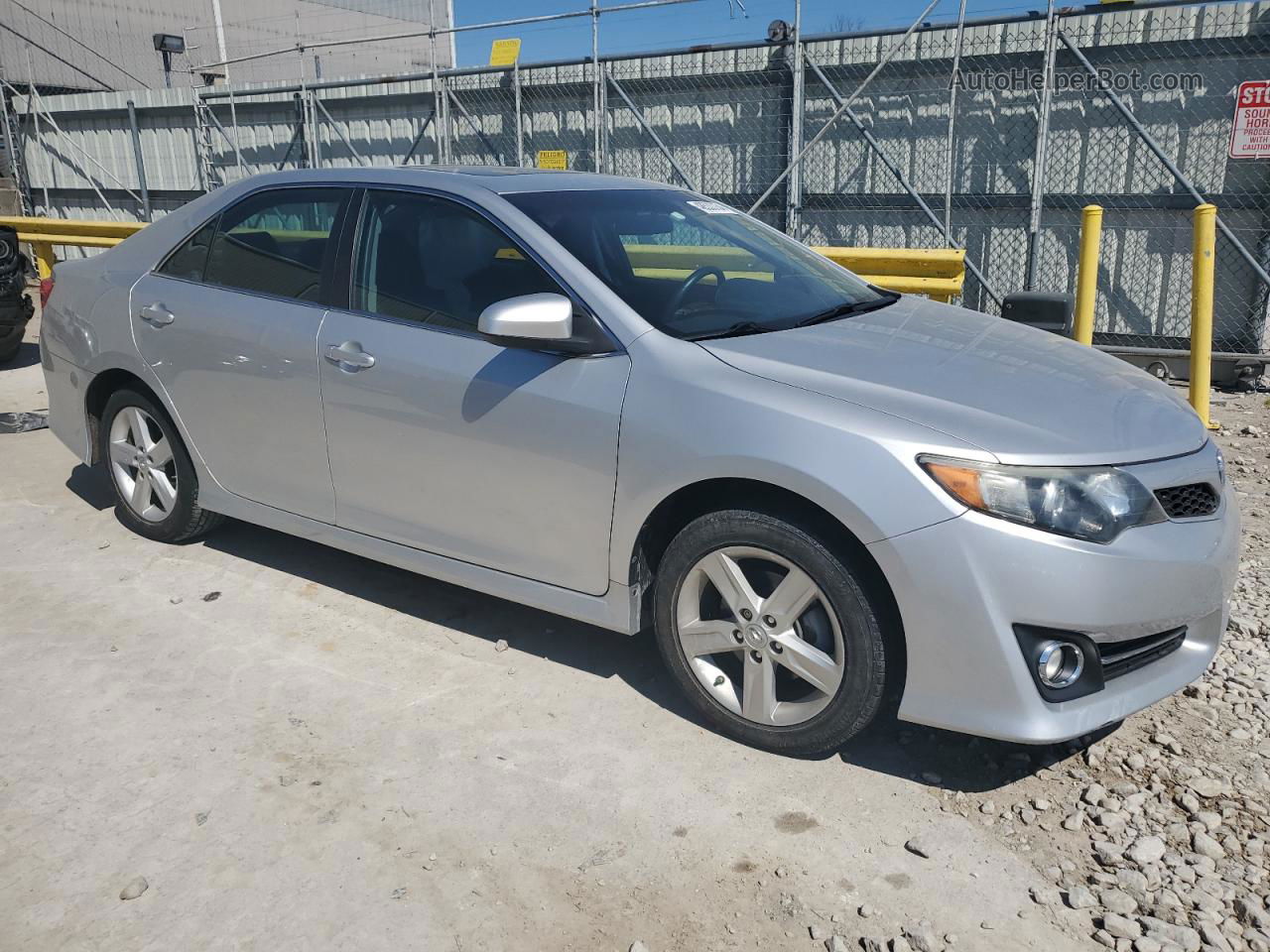 2014 Toyota Camry L Silver vin: 4T1BF1FK5EU848781