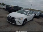 2016 Toyota Camry Le White vin: 4T1BF1FK5GU515922