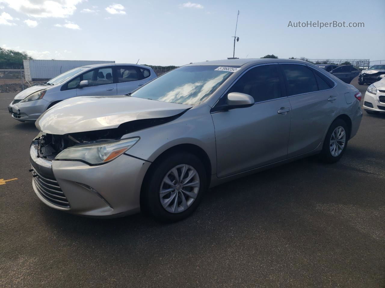 2016 Toyota Camry Le Silver vin: 4T1BF1FK5GU579667