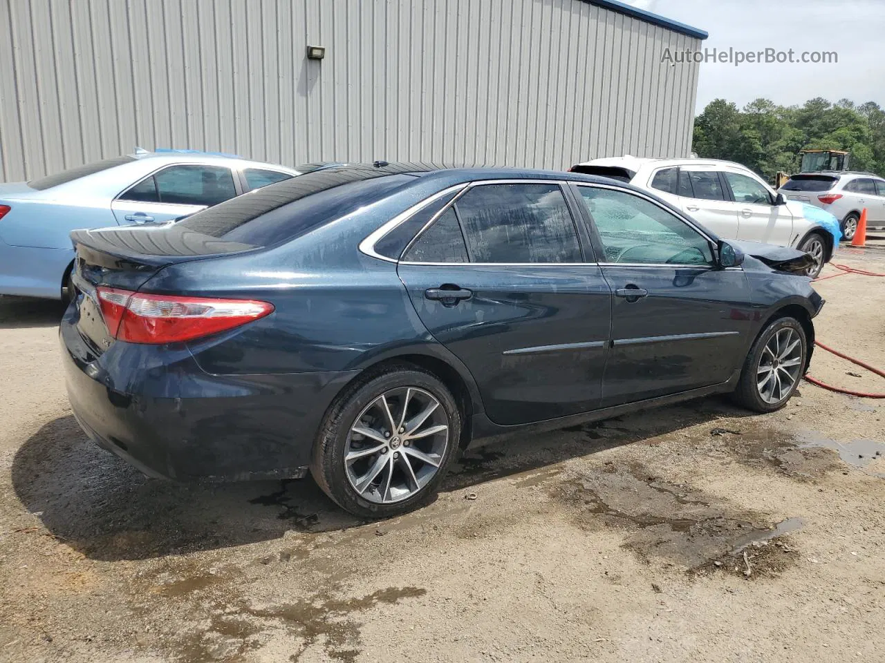 2016 Toyota Camry Le Blue vin: 4T1BF1FK5GU584139