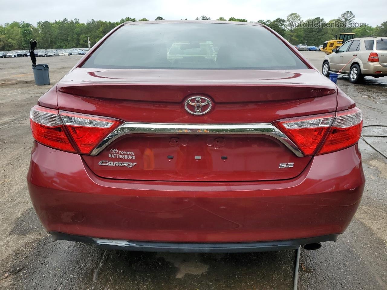 2017 Toyota Camry Le Red vin: 4T1BF1FK5HU630196